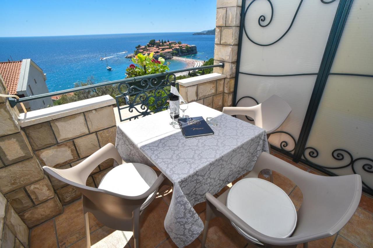 Apartments And Rooms Drago Sveti Stefan Bagian luar foto