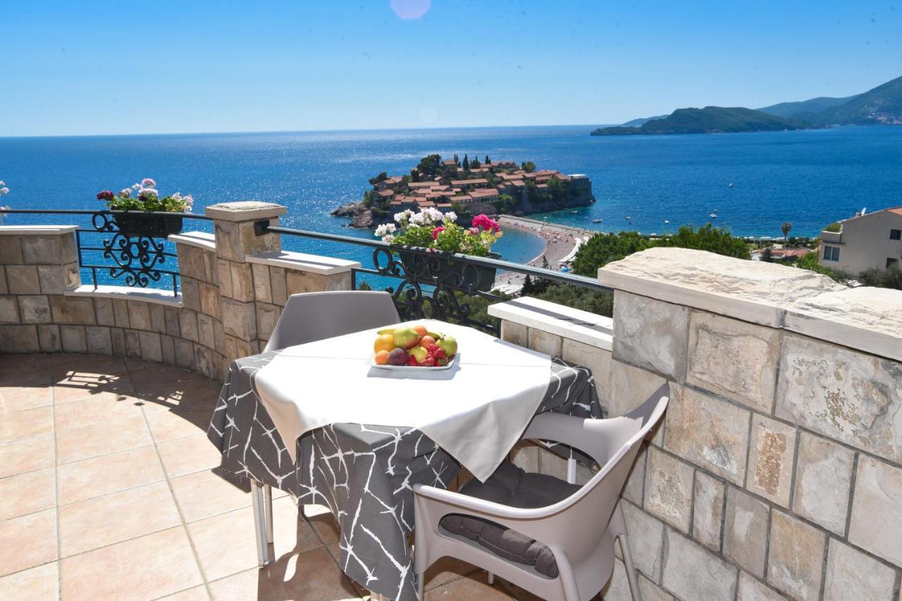 Apartments And Rooms Drago Sveti Stefan Bagian luar foto
