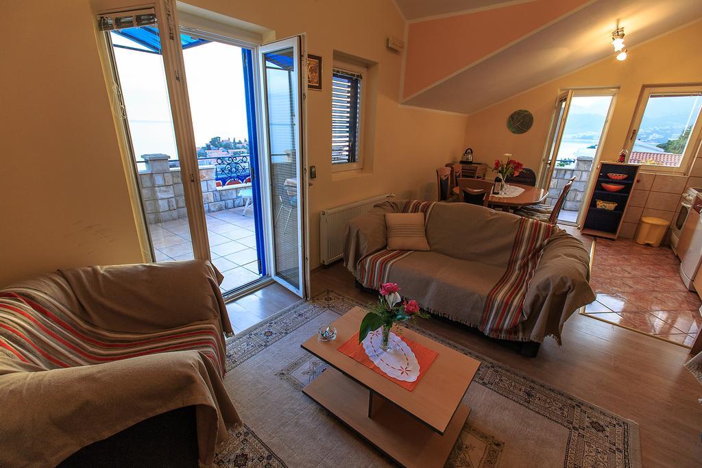 Apartments And Rooms Drago Sveti Stefan Bagian luar foto